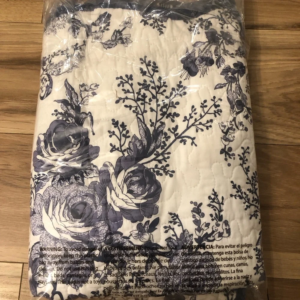 Laurel Manor Toile Garden Cotton King Pillow Sham, Blue